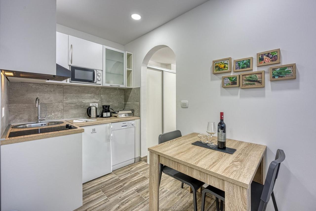 Apartments Claudio Poreč Extérieur photo